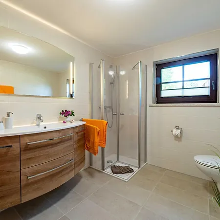 Selliner Mit Balkon Und Seeblick